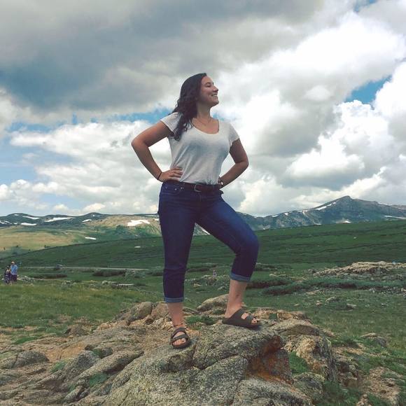 Meet your Posher, Gabby - Picture 1 of 1